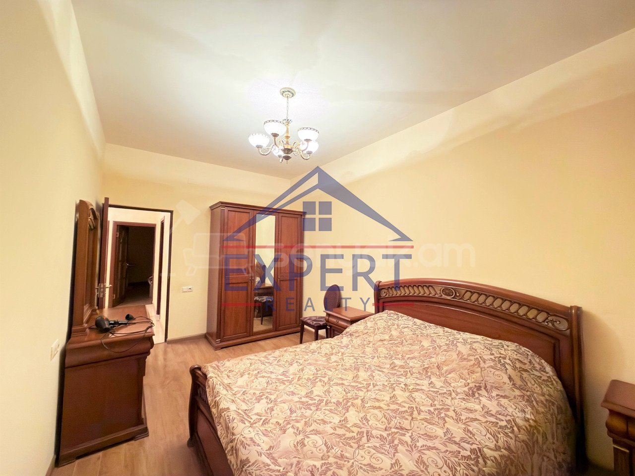 5 Սենյականոց Սեփական Տուն, 210քմ, Կապիտալ Վերանորոգված, Կահավորված, Ավտոտնակով