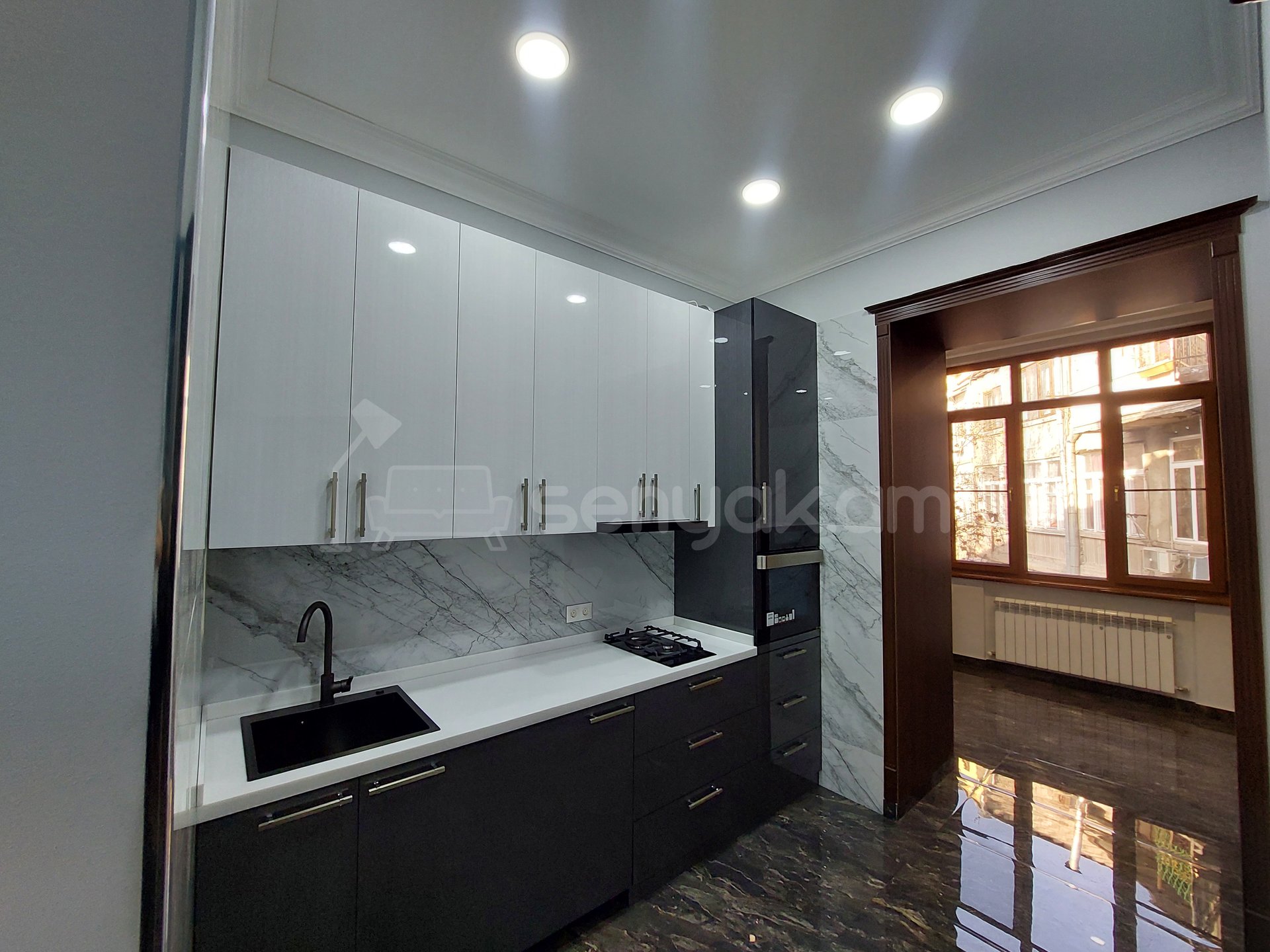 2 Սենյականոց Բնակարան Քարե Շենքում, 90քմ, 3/5 հարկ, Դիզայներական Վերանորոգված, Կահավորված, Արևկող