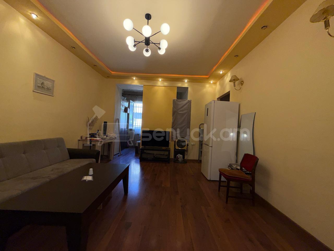 2 Սենյականոց Բնակարան Քարե Շենքում, 50քմ, 1/5 հարկ, Կապիտալ Վերանորոգված, Կահավորված