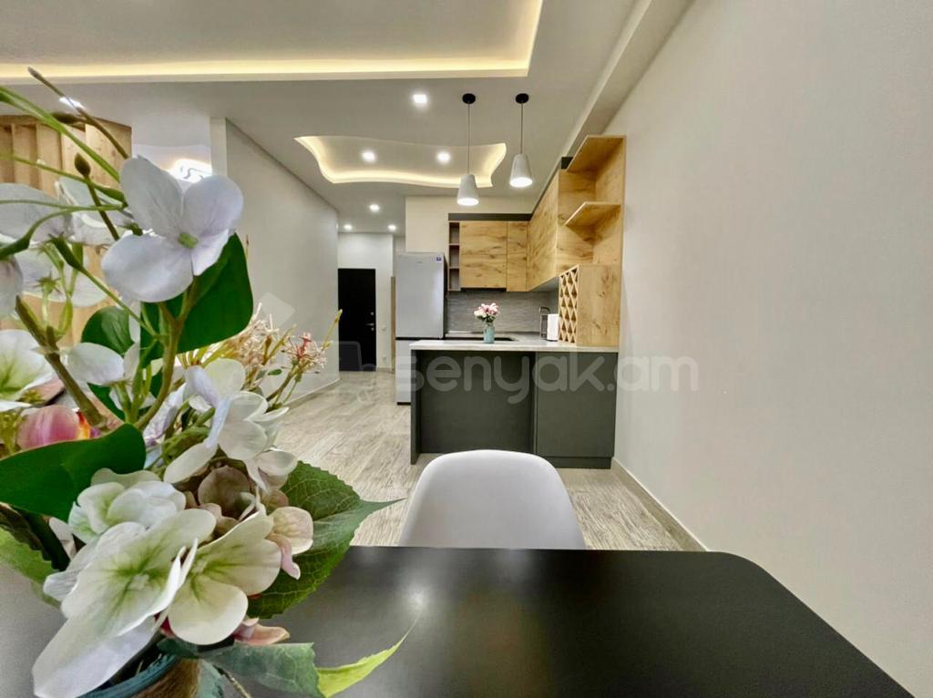 2 Սենյականոց Բնակարան Նորակառույցում, 55քմ, 6/12 հարկ, Դիզայներական Վերանորոգված