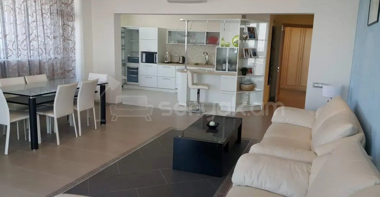 3 Սենյականոց Բնակարան Նորակառույցում, 170քմ, 14/22 հարկ, Կապիտալ Վերանորոգված