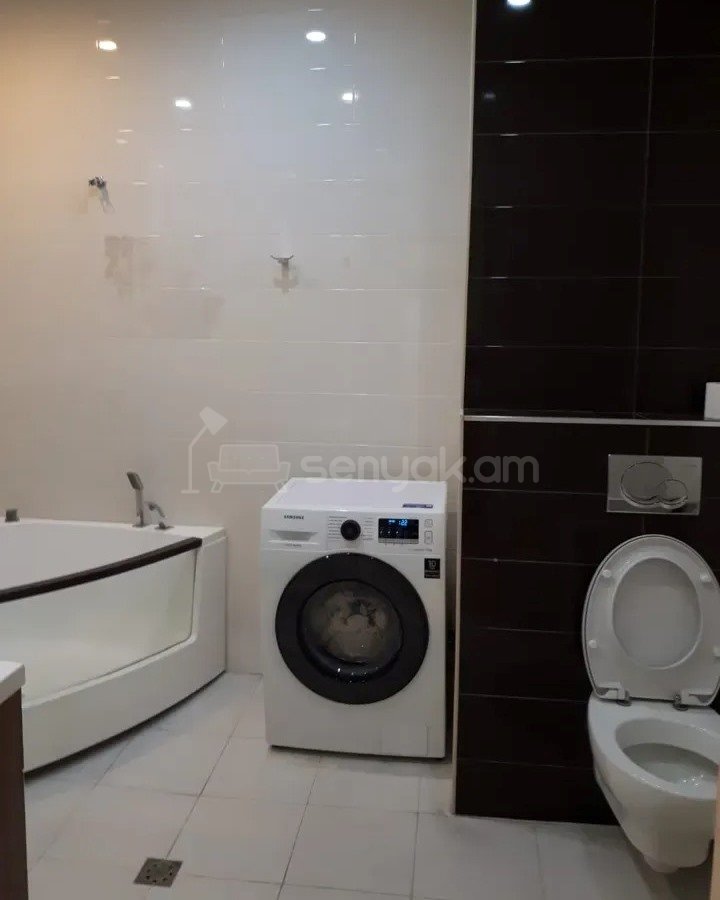 3 Սենյականոց Բնակարան Նորակառույցում, 170քմ, 14/22 հարկ, Կապիտալ Վերանորոգված