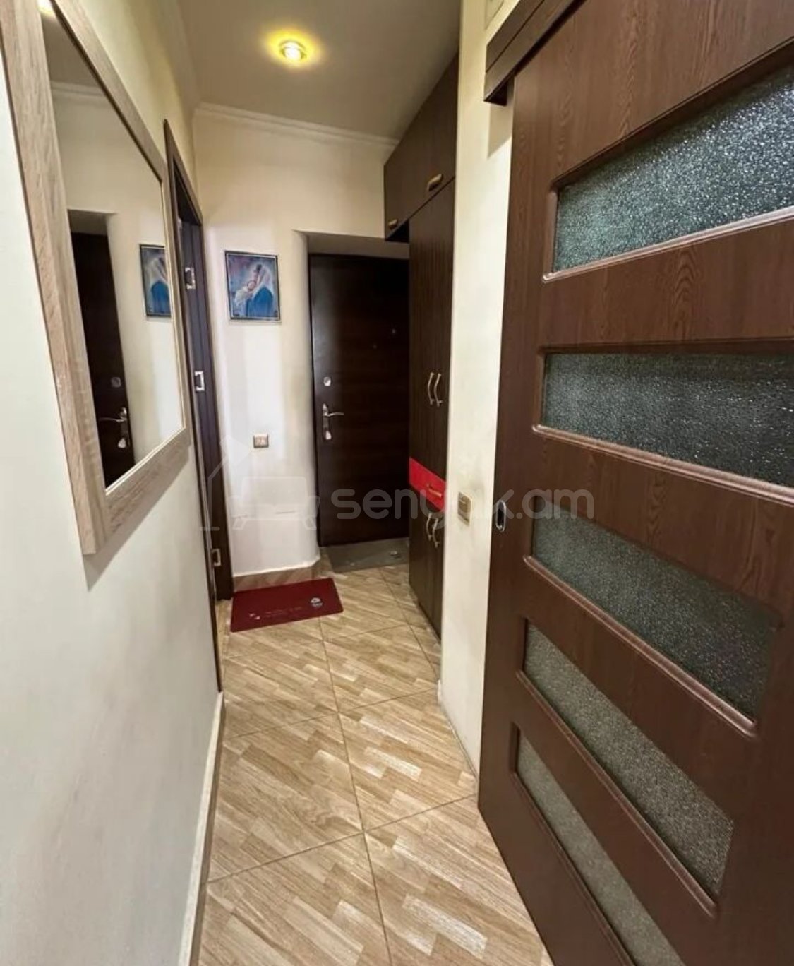 1 Սենյականոց Բնակարան Քարե Շենքում, 45քմ, 3/4 հարկ, Դիզայներական Վերանորոգված