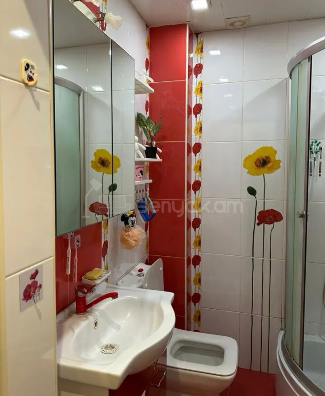 1 Սենյականոց Բնակարան Քարե Շենքում, 45քմ, 3/4 հարկ, Դիզայներական Վերանորոգված