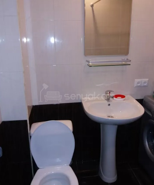 1 Սենյականոց Բնակարան Քարե Շենքում, 38քմ, 2/4 հարկ, Նորմալ Վիճակում