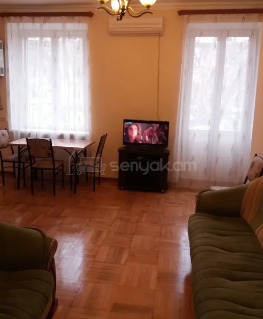 1 Սենյականոց Բնակարան Քարե Շենքում, 38քմ, 2/4 հարկ, Նորմալ Վիճակում