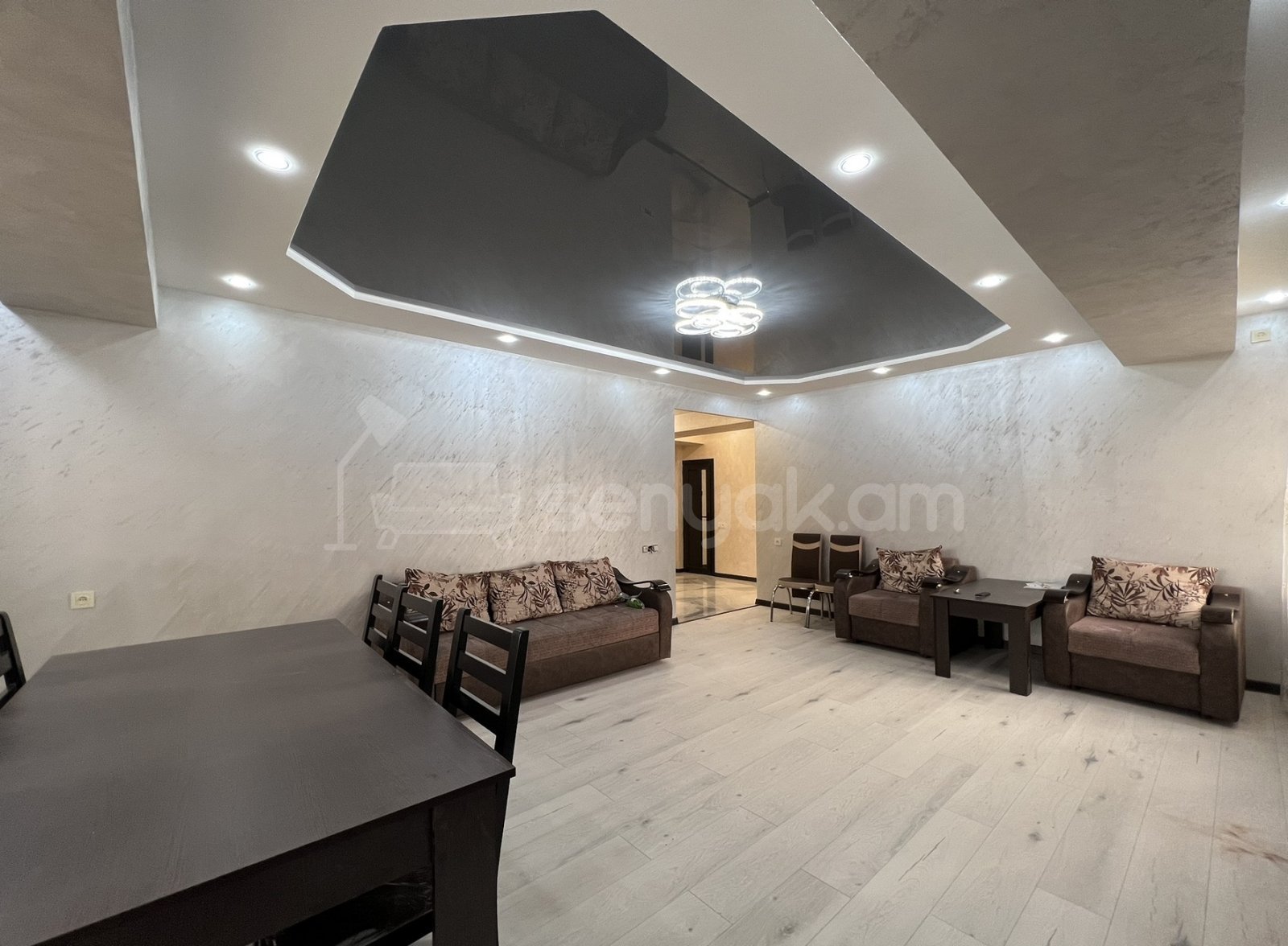 3 Սենյականոց Բնակարան, 78քմ, 4/9 հարկ, Կապիտալ Վերանորոգված, Կահավորված, Արևկող