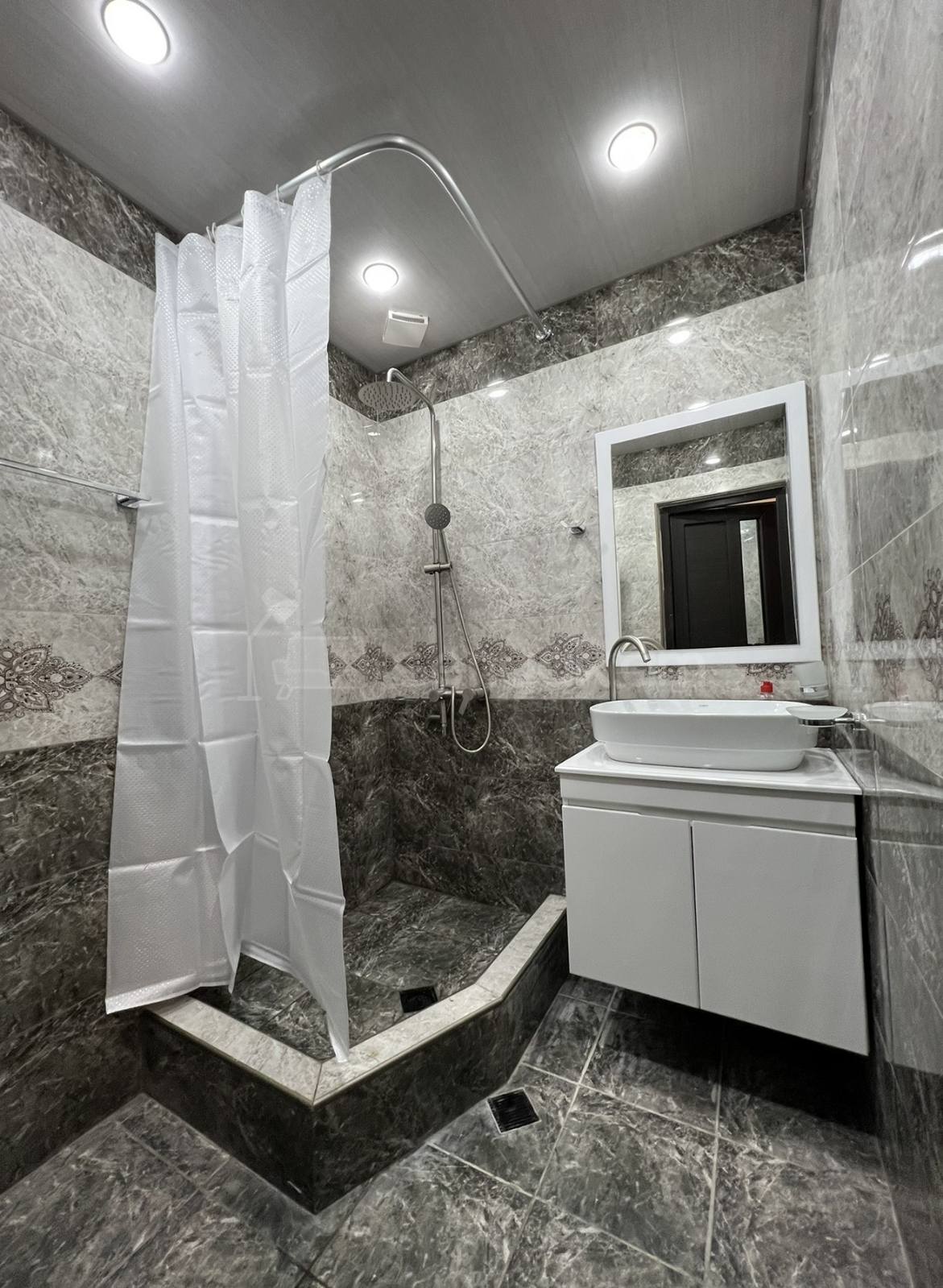 3 Սենյականոց Բնակարան, 78քմ, 4/9 հարկ, Կապիտալ Վերանորոգված, Կահավորված, Արևկող