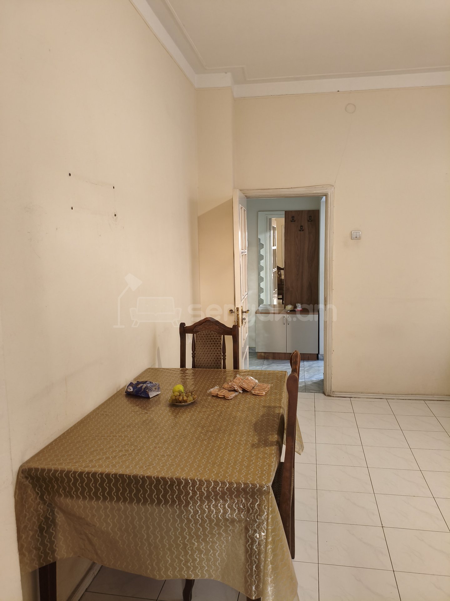 2 Սենյականոց Բնակարան Քարե Շենքում, 54քմ, 5/6 հարկ, Նորմալ Վիճակում, Կահավորված, Արևկող