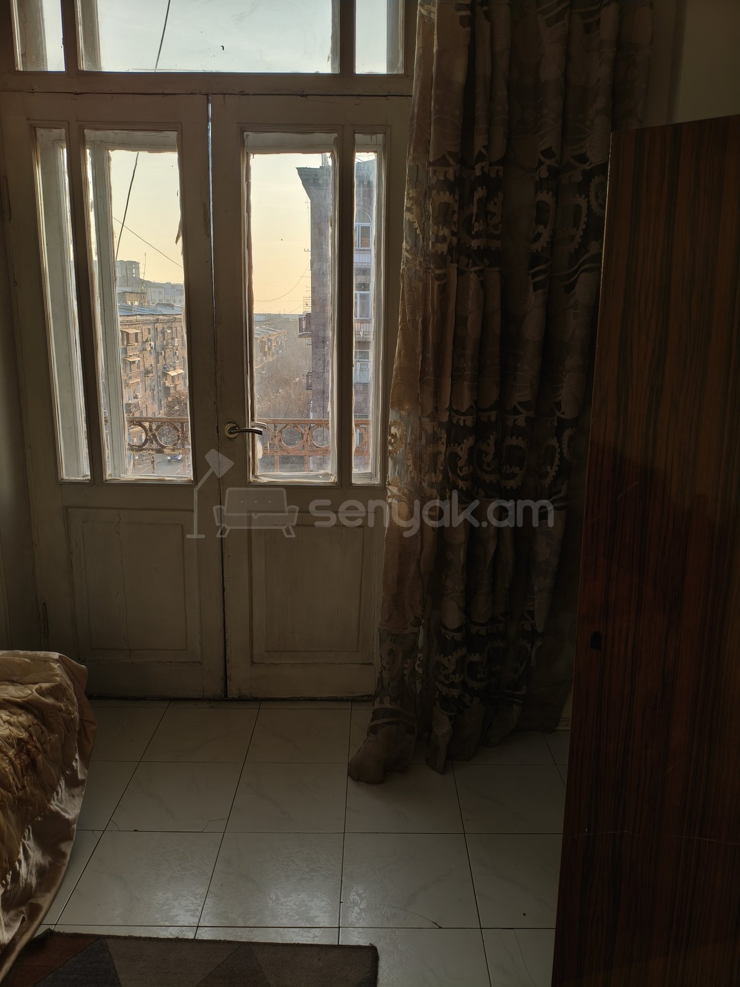 2 Սենյականոց Բնակարան Քարե Շենքում, 54քմ, 5/6 հարկ, Նորմալ Վիճակում, Կահավորված, Արևկող