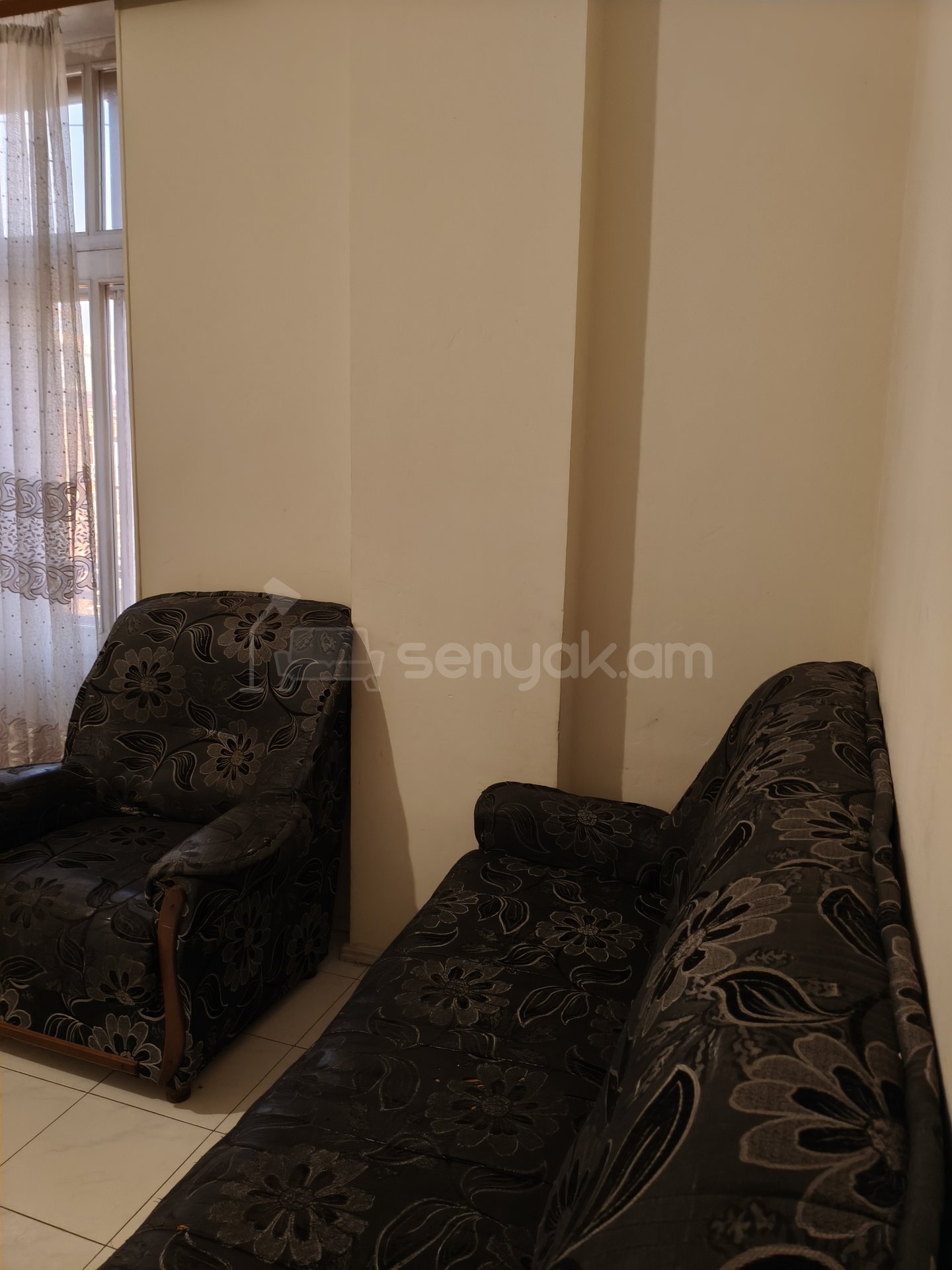 2 Սենյականոց Բնակարան Քարե Շենքում, 54քմ, 5/6 հարկ, Նորմալ Վիճակում, Կահավորված, Արևկող