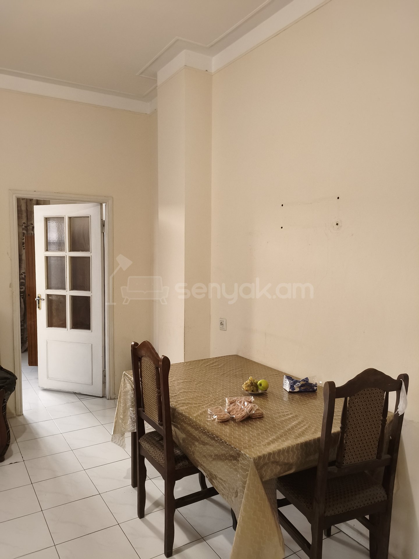 2 Սենյականոց Բնակարան Քարե Շենքում, 54քմ, 5/6 հարկ, Նորմալ Վիճակում, Կահավորված, Արևկող