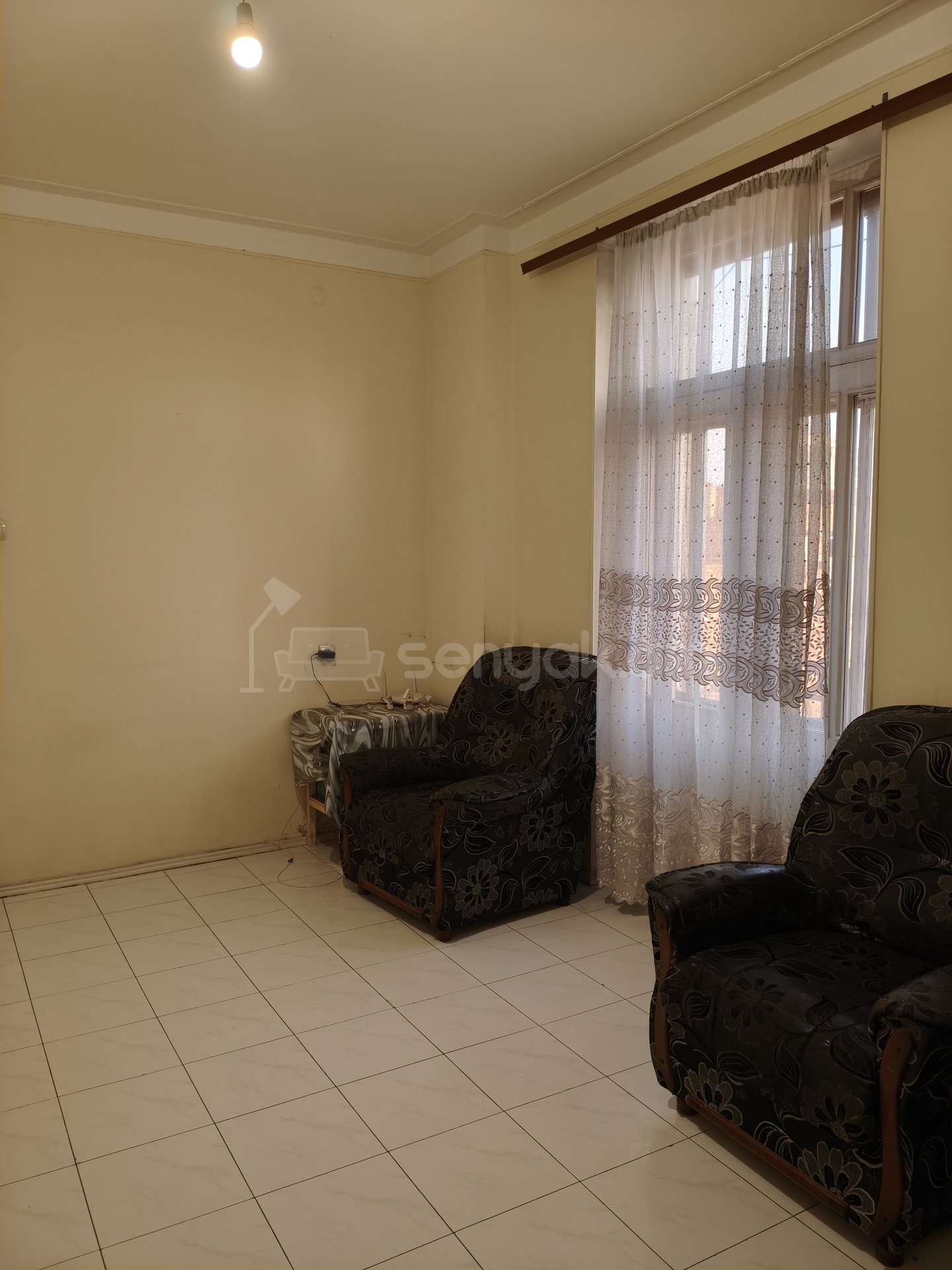 2 Սենյականոց Բնակարան Քարե Շենքում, 54քմ, 5/6 հարկ, Նորմալ Վիճակում, Կահավորված, Արևկող