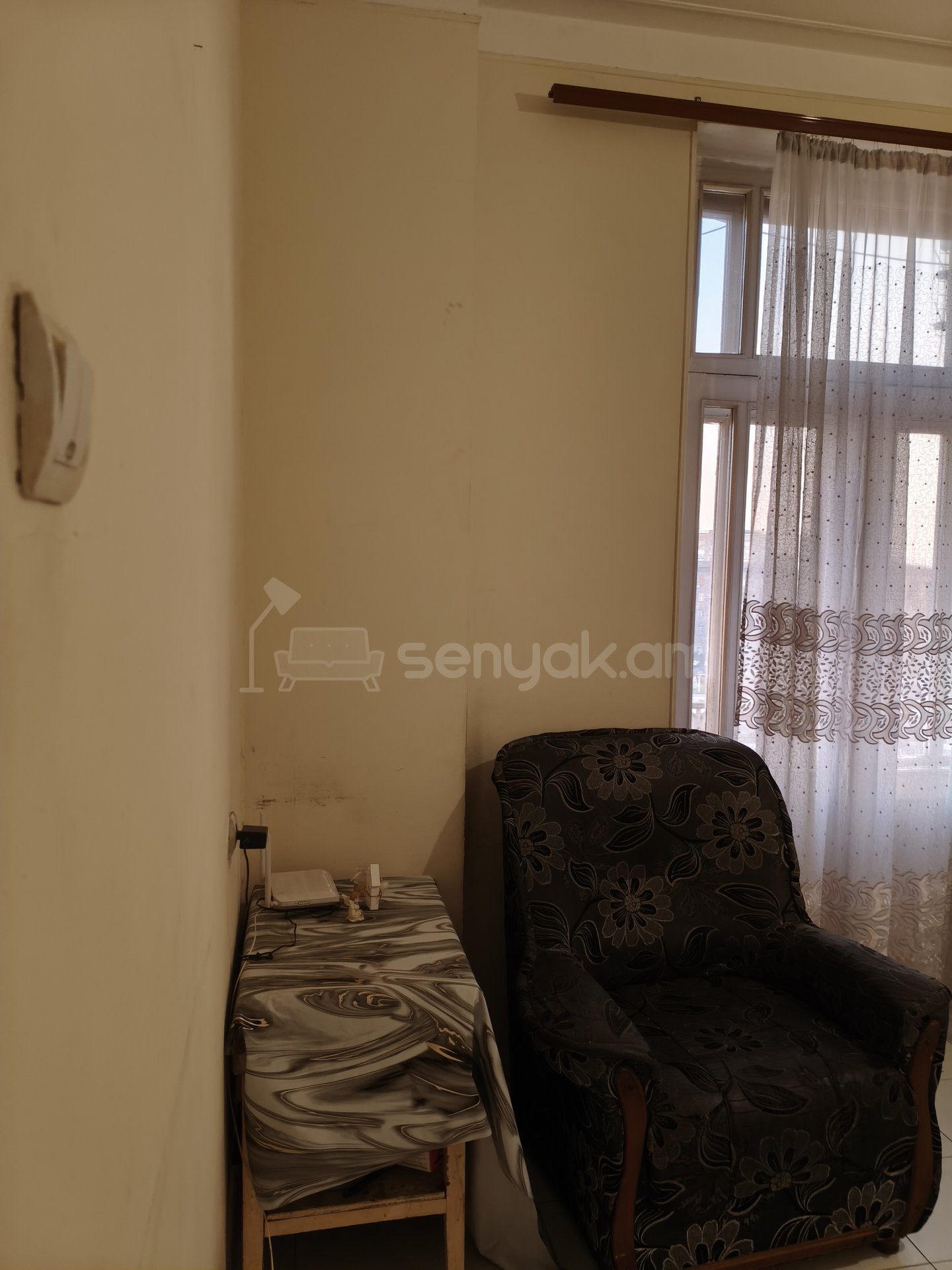 2 Սենյականոց Բնակարան Քարե Շենքում, 54քմ, 5/6 հարկ, Նորմալ Վիճակում, Կահավորված, Արևկող