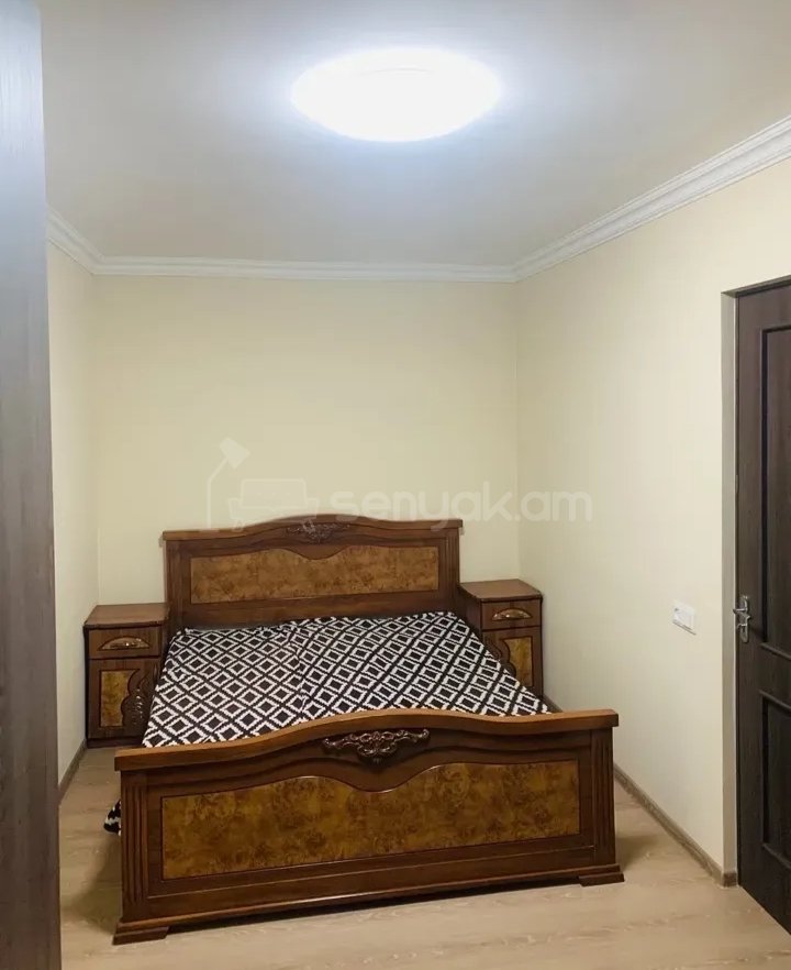 2 Սենյականոց Բնակարան Քարե Շենքում, 54քմ, 2/5 հարկ, Կապիտալ Վերանորոգված, Կահավորված, Արևկող