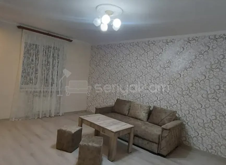 1 Սենյականոց Բնակարան Քարե Շենքում, 40քմ, 3/5 հարկ, Կապիտալ Վերանորոգված, Կահավորված