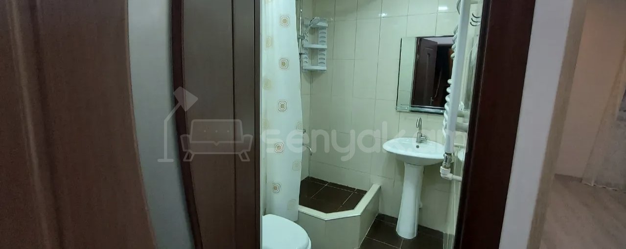 1 Սենյականոց Բնակարան Քարե Շենքում, 40քմ, 3/5 հարկ, Կապիտալ Վերանորոգված, Կահավորված