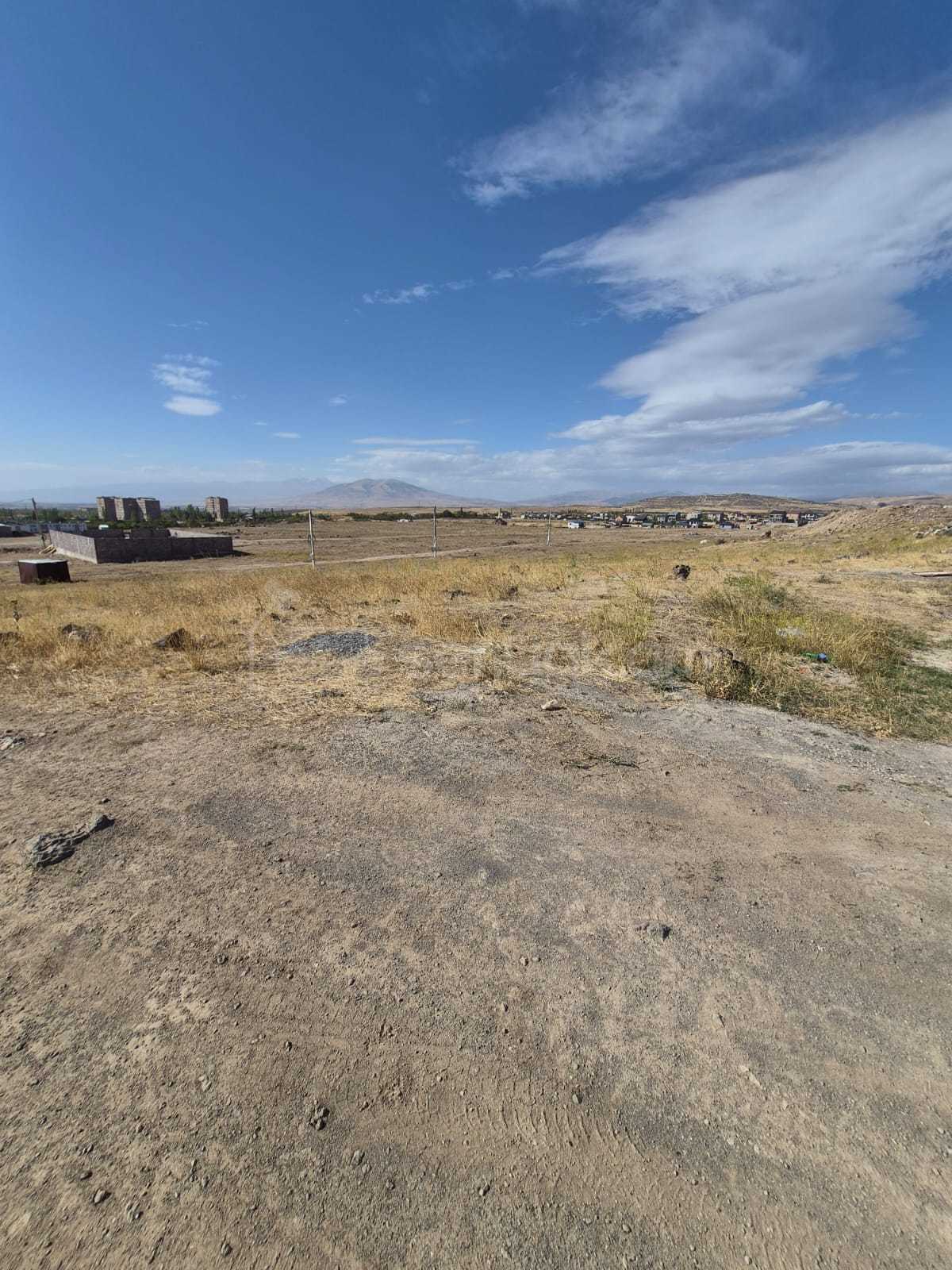 Բնակելի Նշանակության Հողատարածք, 525քմ, Խմելու Ջրով, Էլեկտրականությամբ