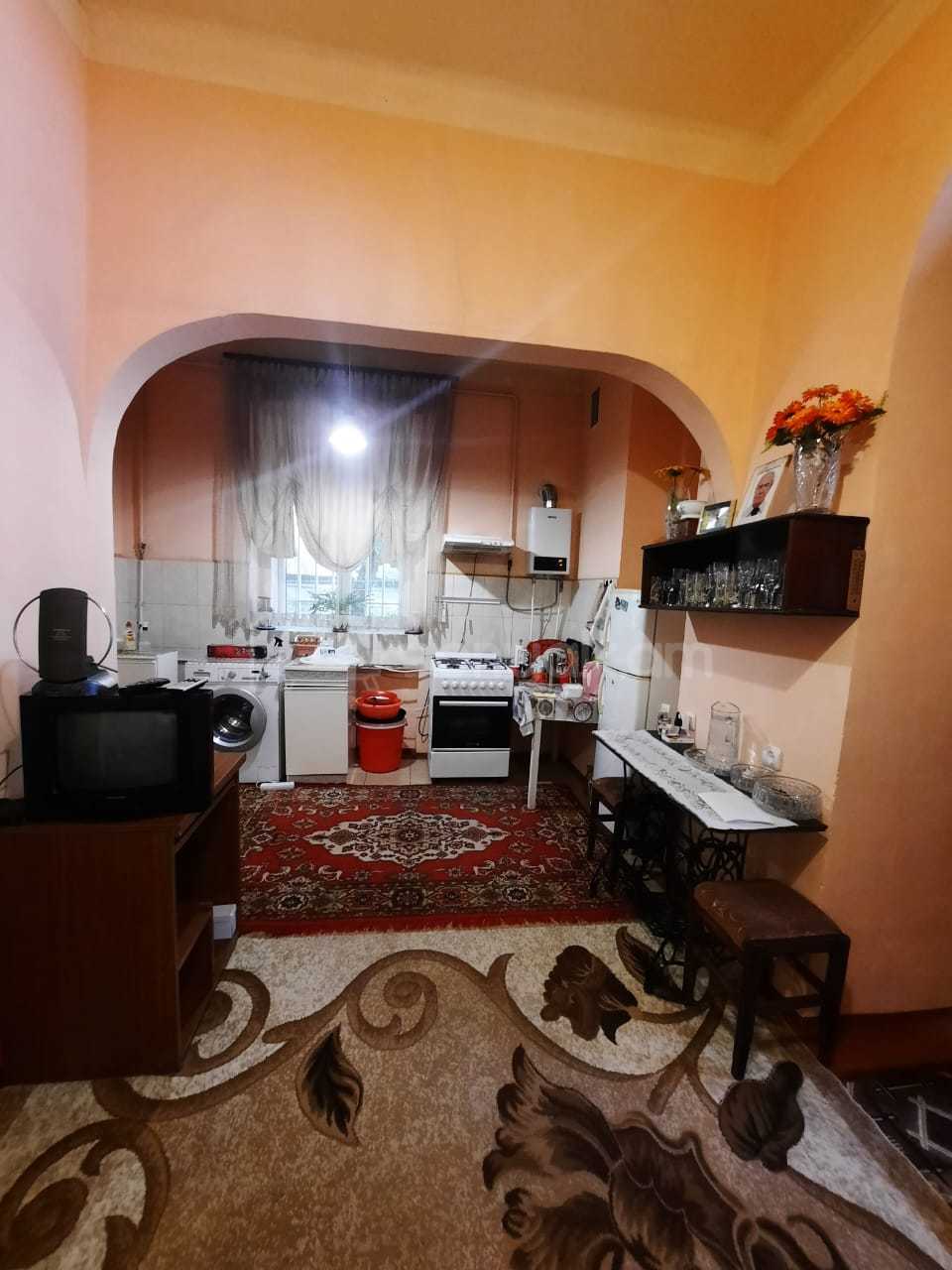 2 Սենյականոց Բնակարան Քարե Շենքում, 43քմ, 1/2 հարկ, Նորմալ Վիճակում