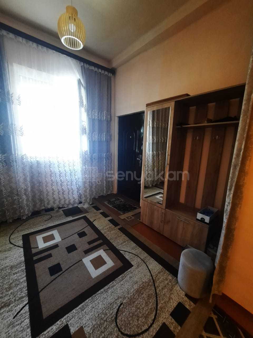 2 Սենյականոց Բնակարան Քարե Շենքում, 43քմ, 1/2 հարկ, Նորմալ Վիճակում