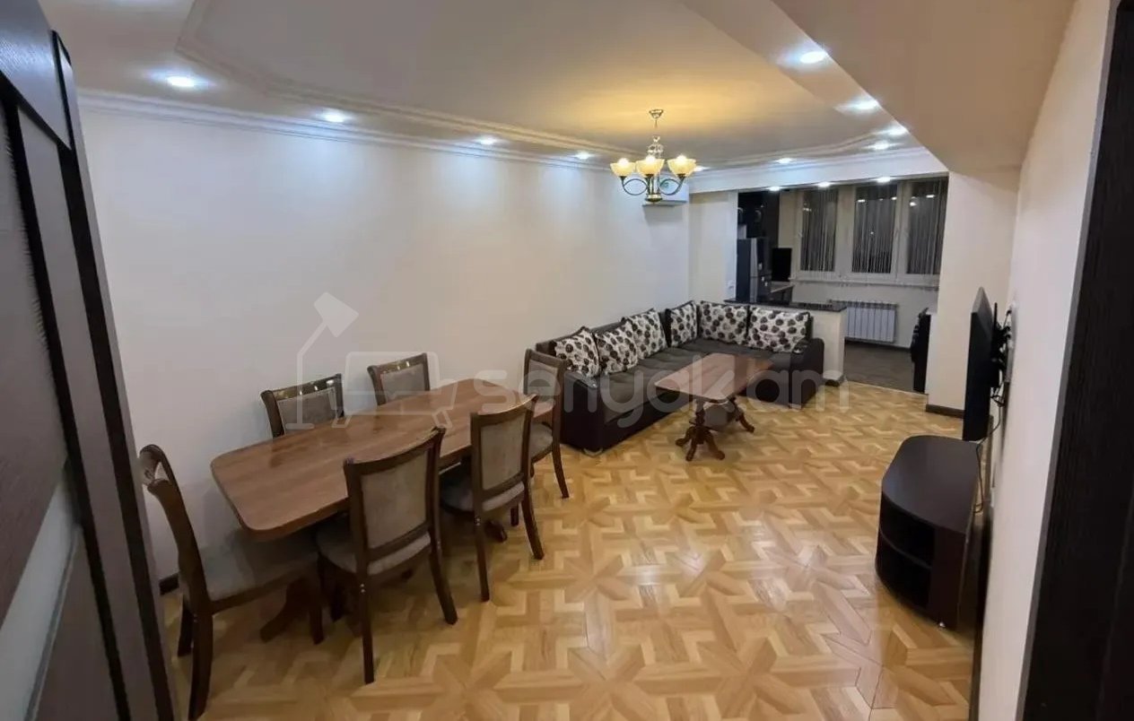 3 Սենյականոց Բնակարան, 90քմ, 2/13 հարկ, Դիզայներական Վերանորոգված, Կահավորված