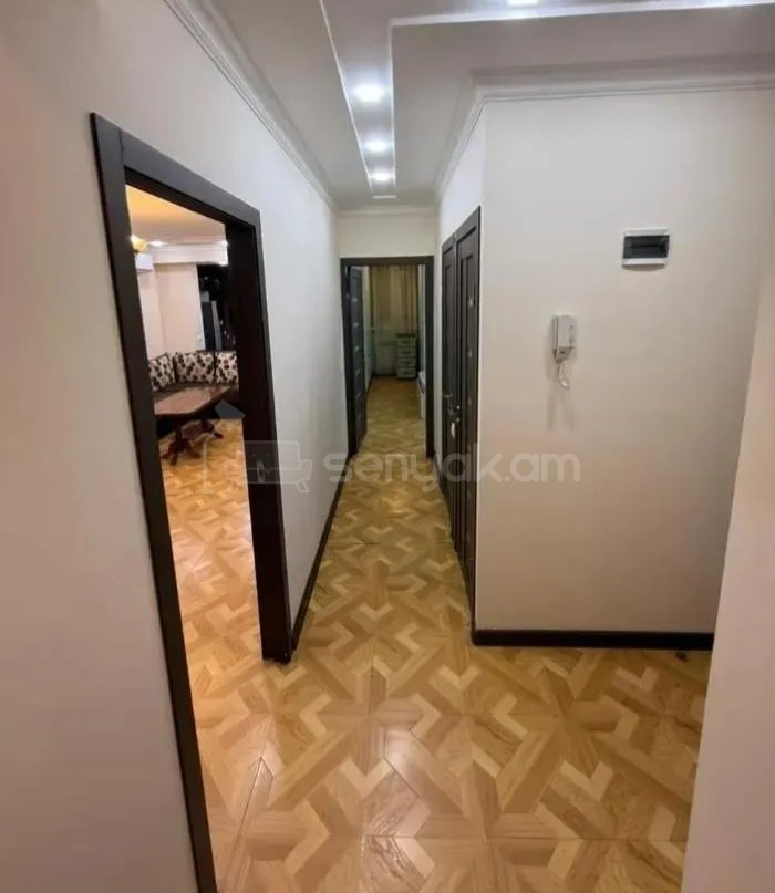 3 Սենյականոց Բնակարան, 90քմ, 2/13 հարկ, Դիզայներական Վերանորոգված, Կահավորված