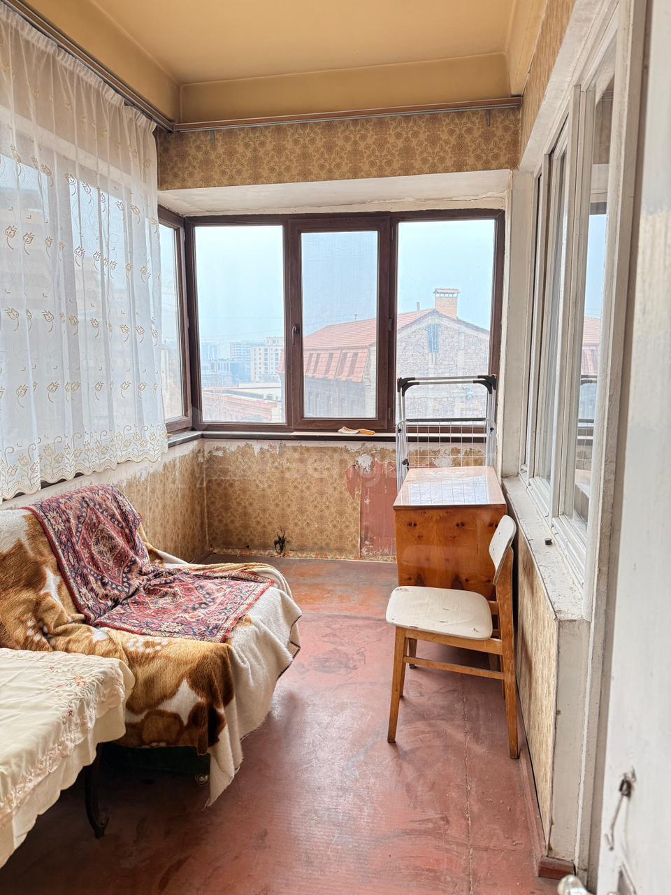 3 Սենյականոց Բնակարան, 75քմ, 4/9 հարկ, Պետական Վիճակում