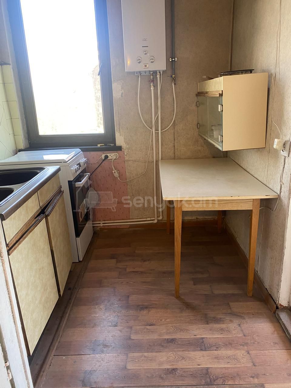 3 Սենյականոց Բնակարան, 75քմ, 4/9 հարկ, Նորմալ Վիճակում, Կահավորված