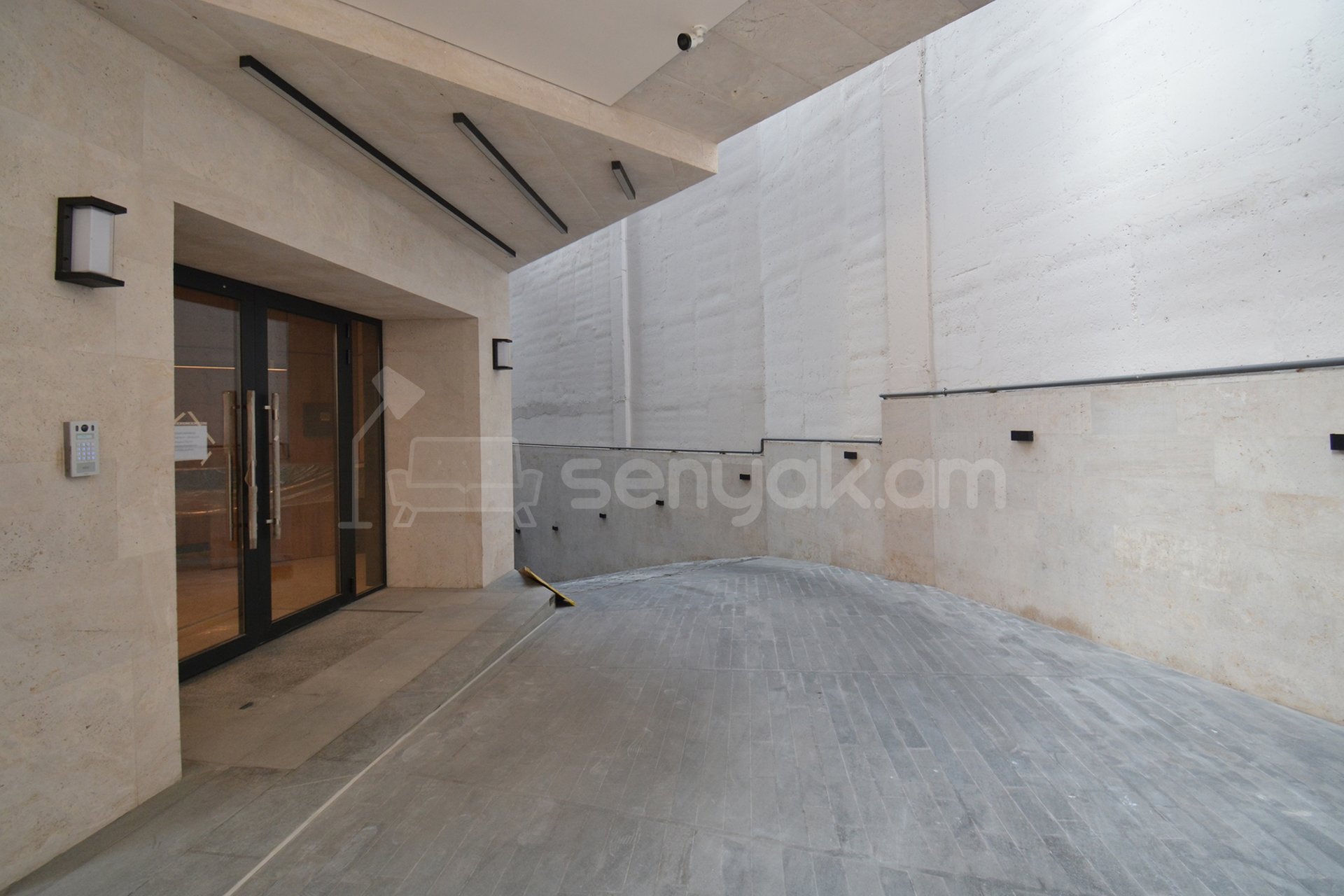 Նորակառույց Օֆիսային Տարածք, 191քմ