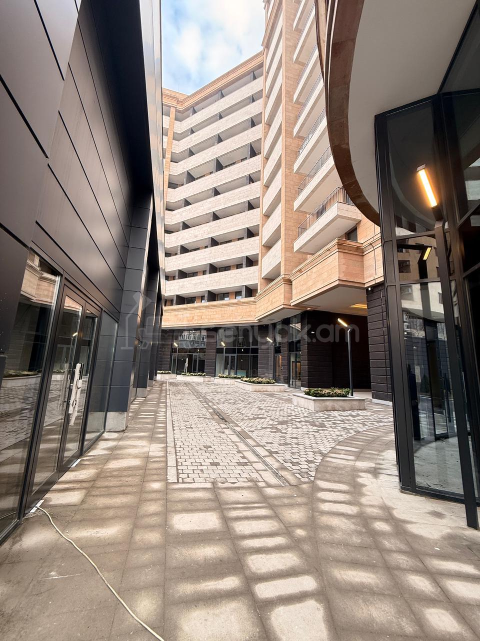 2 Սենյականոց Բնակարան, 55քմ, 5/7 հարկ, Զրոյական Վիճակում