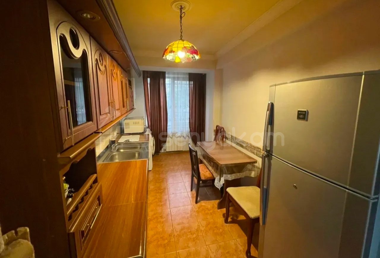 3 Սենյականոց Բնակարան, 80քմ, 2/14 հարկ, Նորմալ Վիճակում, Կահավորված