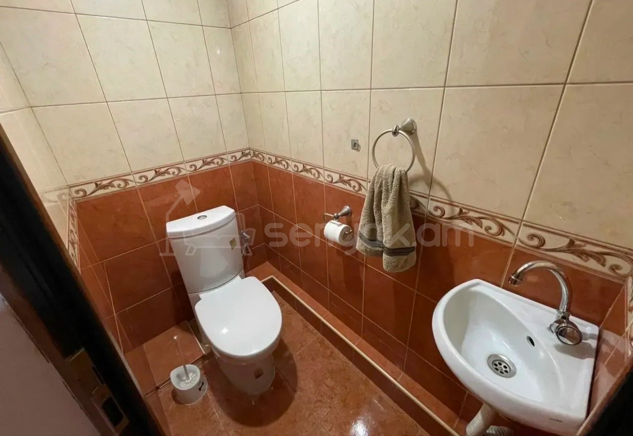 3 Սենյականոց Բնակարան, 80քմ, 2/14 հարկ, Նորմալ Վիճակում, Կահավորված