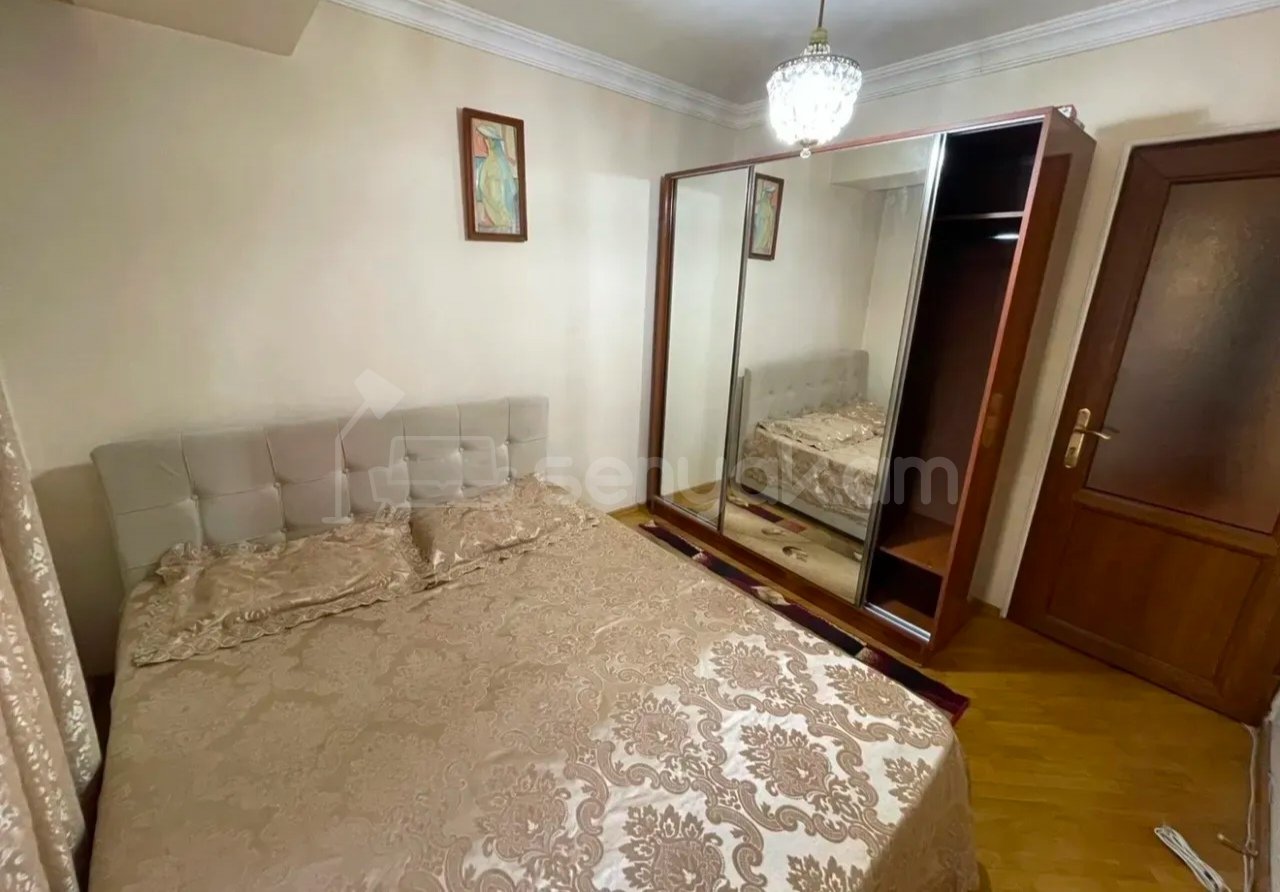 3 Սենյականոց Բնակարան, 80քմ, 2/14 հարկ, Նորմալ Վիճակում, Կահավորված