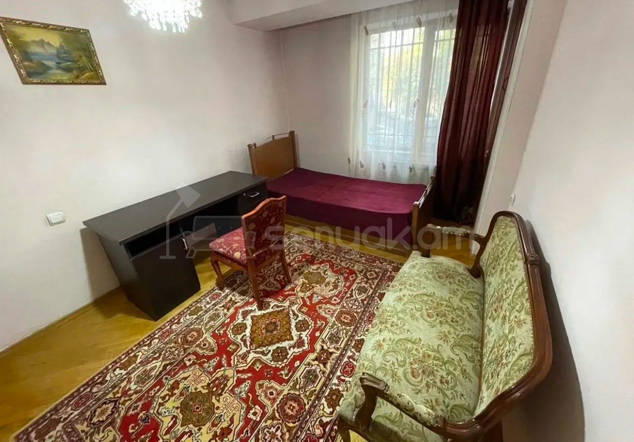 3 Սենյականոց Բնակարան, 80քմ, 2/14 հարկ, Նորմալ Վիճակում, Կահավորված