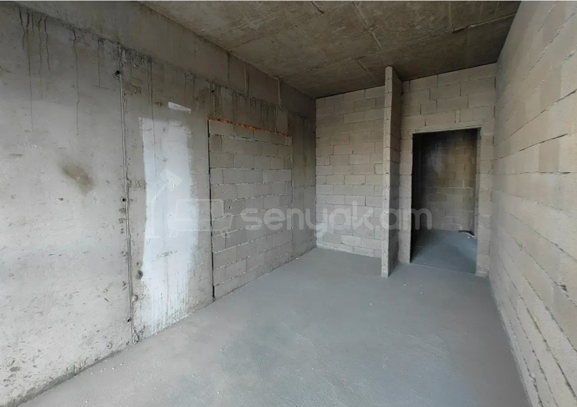 4 Սենյականոց Բնակարան, 105քմ, 2/18 հարկ, Զրոյական Վիճակում