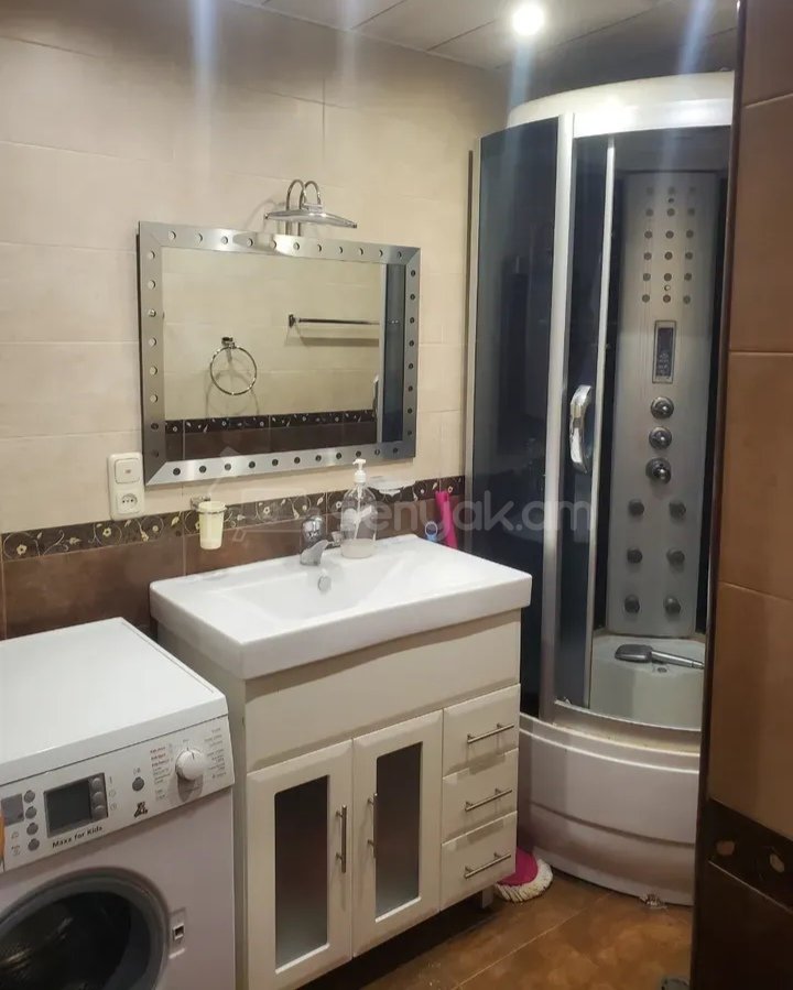 2 Սենյականոց Բնակարան, 65քմ, 12/14 հարկ, Նորմալ Վիճակում, Կահավորված