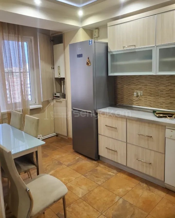 2 Սենյականոց Բնակարան, 65քմ, 12/14 հարկ, Նորմալ Վիճակում, Կահավորված