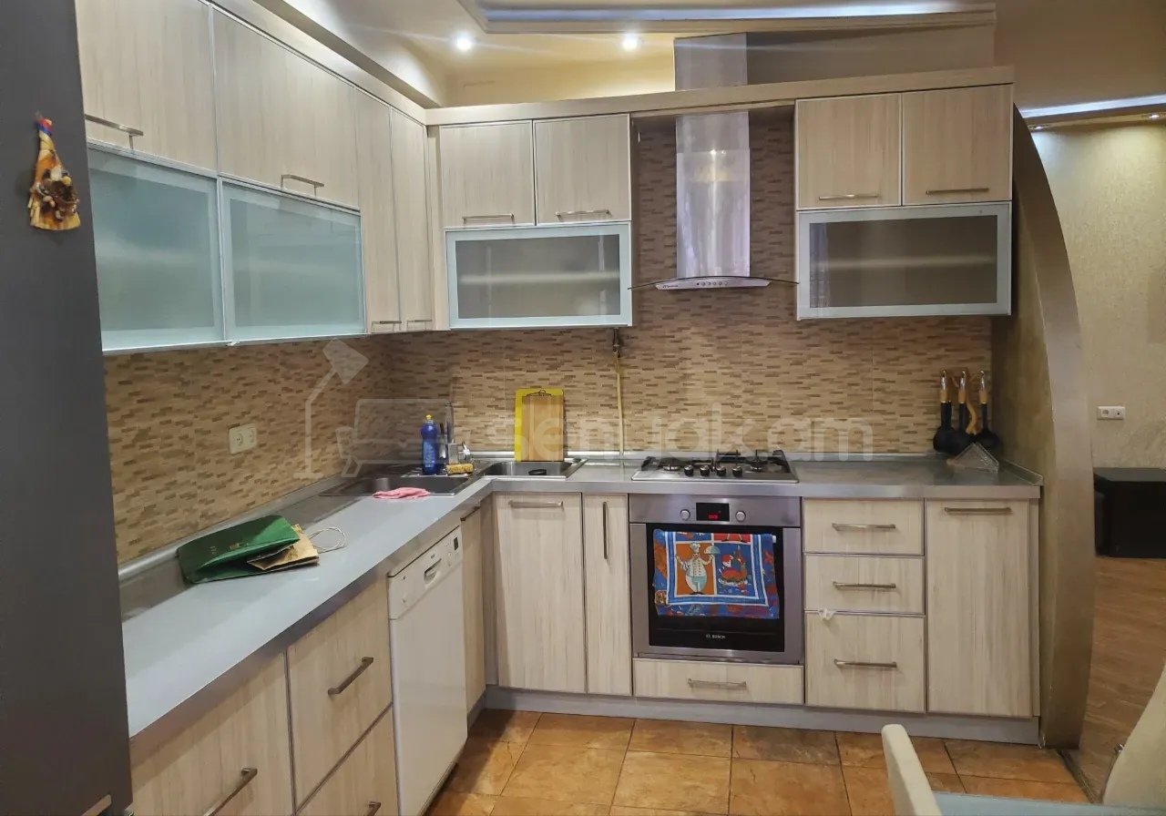 2 Սենյականոց Բնակարան, 65քմ, 12/14 հարկ, Նորմալ Վիճակում, Կահավորված