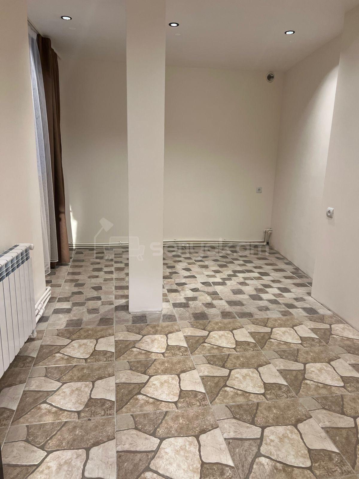 3 Սենյականոց Սեփական Տուն, 140քմ, Կապիտալ Վերանորոգված, Մասամբ Կահավորված