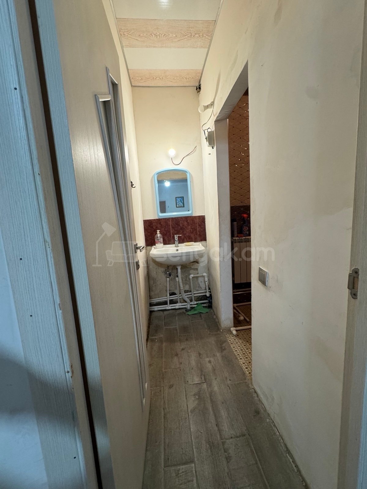 2 Սենյականոց Սեփական Տուն, 64քմ, Կապիտալ Վերանորոգված, Կահավորված, Ավտոտնակով