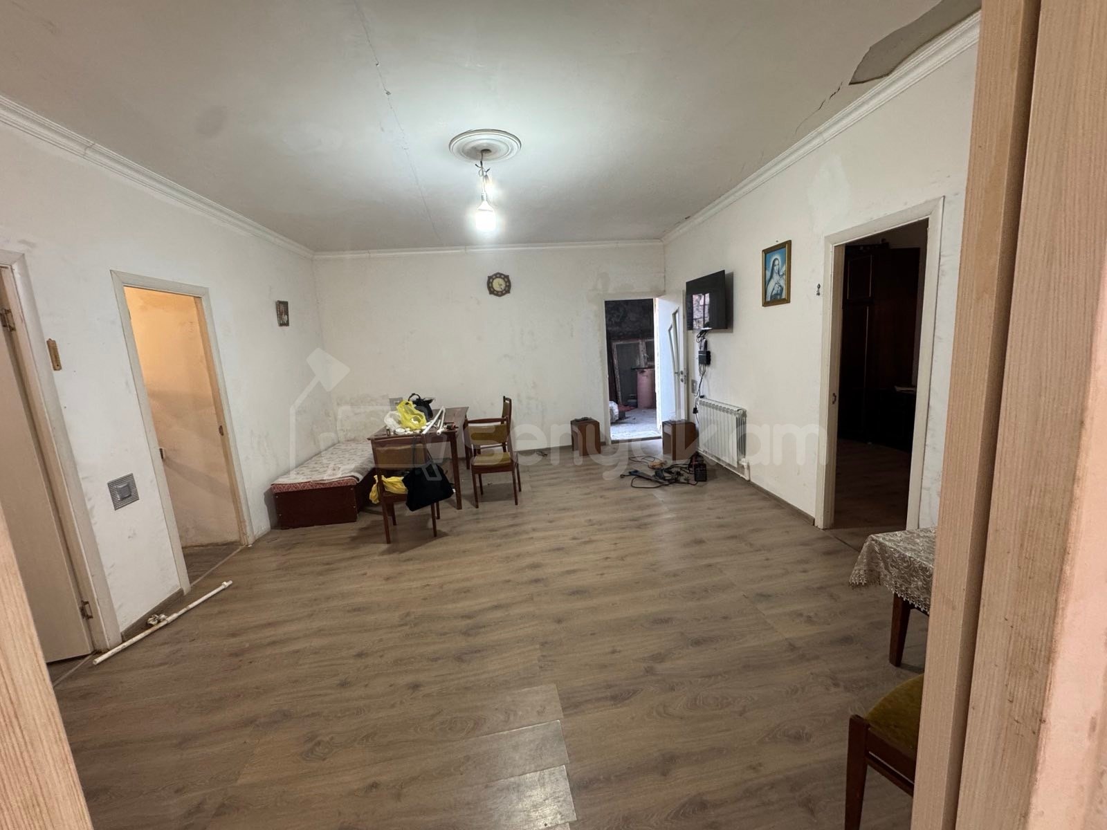 2 Սենյականոց Սեփական Տուն, 64քմ, Կապիտալ Վերանորոգված, Կահավորված, Ավտոտնակով