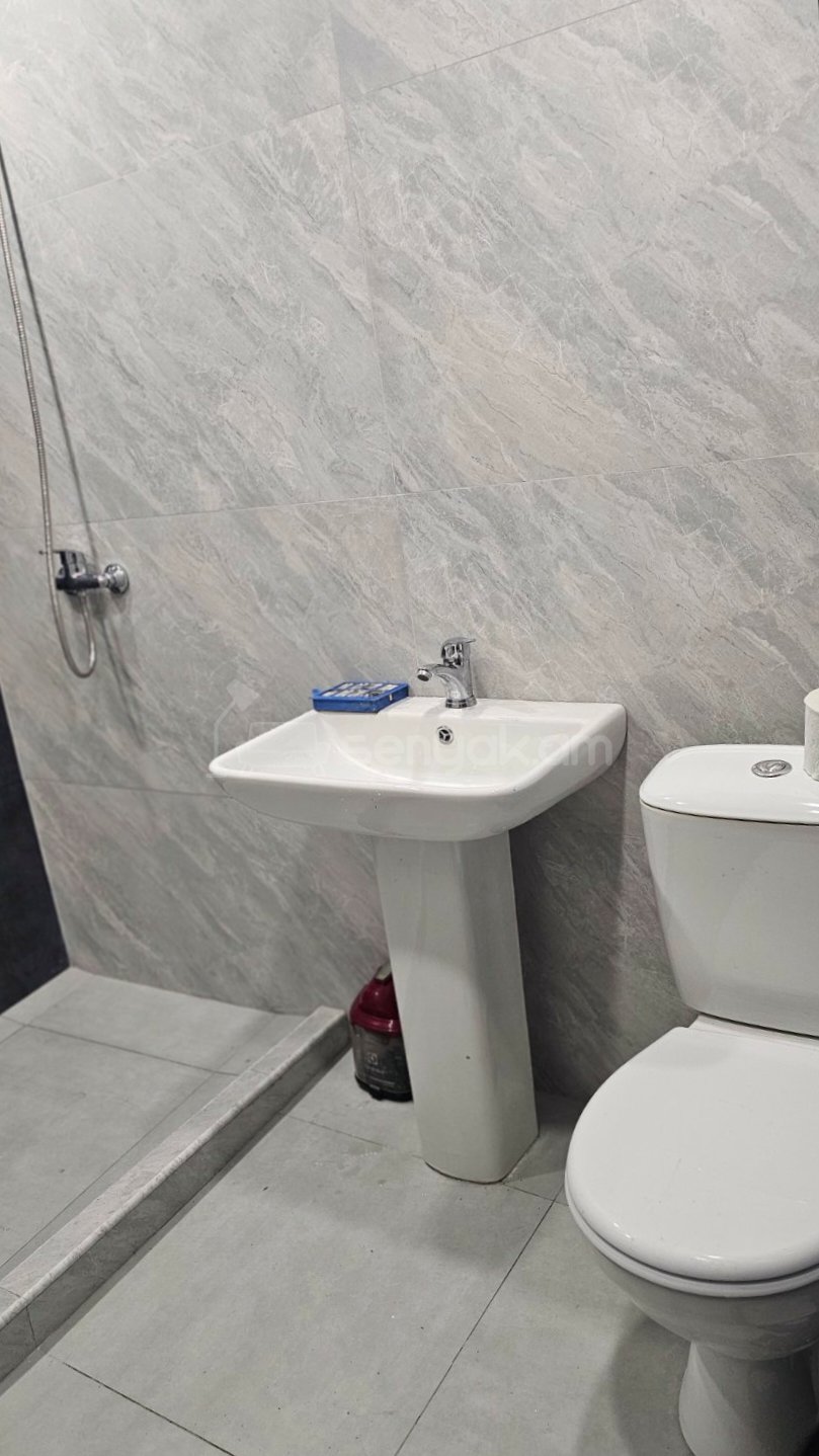 3 Սենյականոց Բնակարան, 65քմ, 12/16 հարկ, Կապիտալ Վերանորոգված, Կահավորված, Արևկող