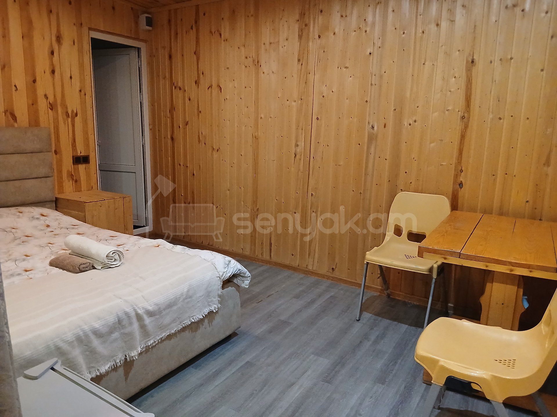 1 Սենյականոց Բնակարան, 16քմ, 1/1 հարկ, Դիզայներական Վերանորոգված