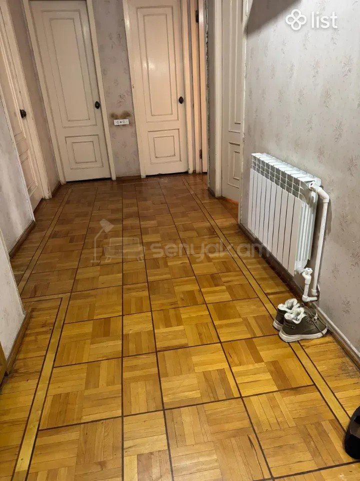 3 Սենյականոց Բնակարան, 75քմ, 6/9 հարկ, Նորմալ Վիճակում, Կահավորված, Արևկող