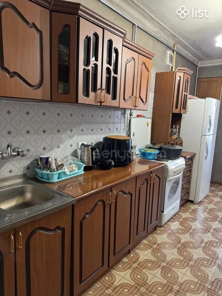 3 Սենյականոց Բնակարան, 75քմ, 6/9 հարկ, Նորմալ Վիճակում, Կահավորված, Արևկող