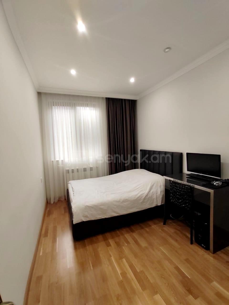 4 Սենյականոց Բնակարան Քարե Շենքում, 123քմ, 3/5 հարկ, Դիզայներական Վերանորոգված