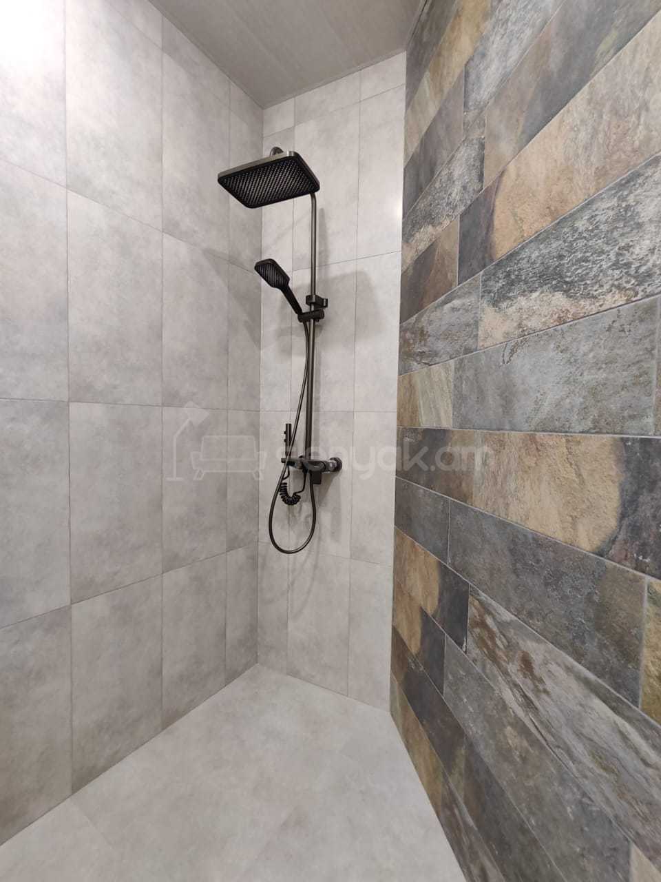 2 Սենյականոց Բնակարան Նորակառույցում, 50քմ, 9/12 հարկ, Դիզայներական Վերանորոգված, Կահավորված