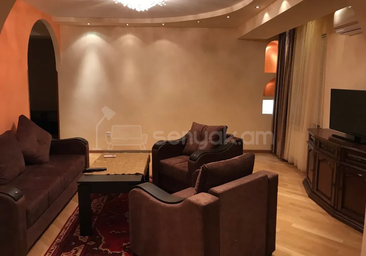 3 Սենյականոց Բնակարան, 80քմ, 3/14 հարկ, Նորմալ Վիճակում, Կահավորված