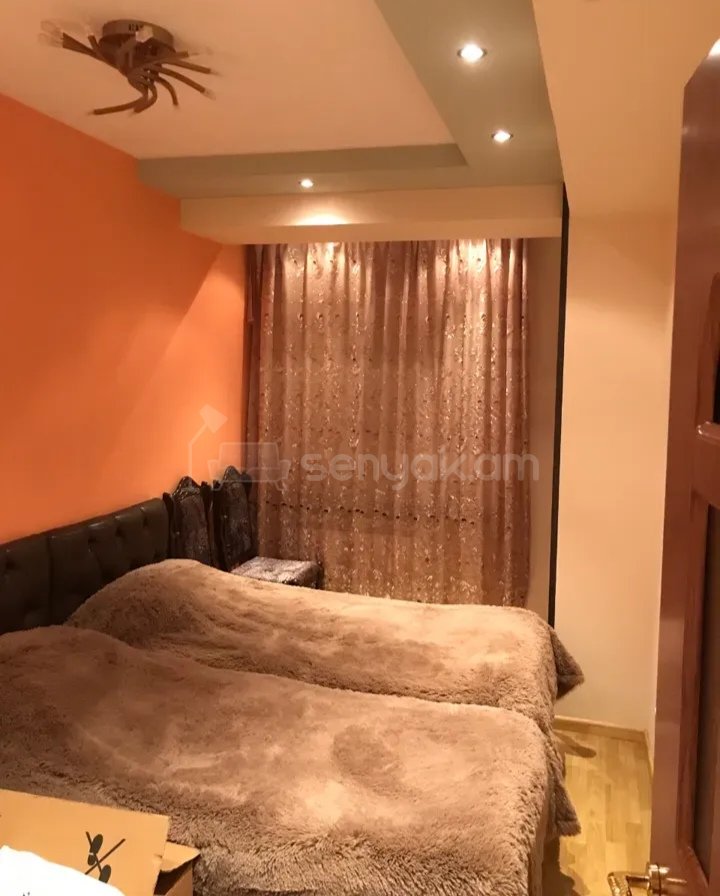 3 Սենյականոց Բնակարան, 80քմ, 3/14 հարկ, Նորմալ Վիճակում, Կահավորված