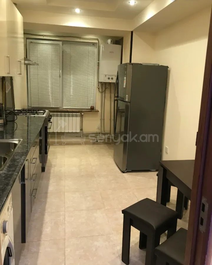 3 Սենյականոց Բնակարան, 80քմ, 3/14 հարկ, Նորմալ Վիճակում, Կահավորված